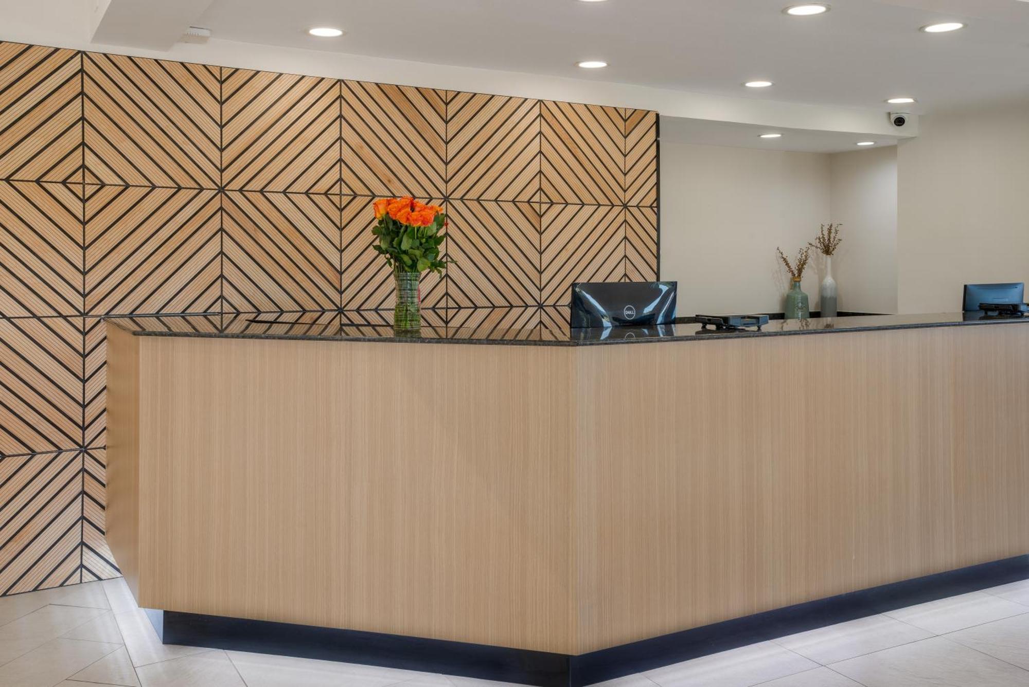 The Marco Hotel Lac Charles Extérieur photo